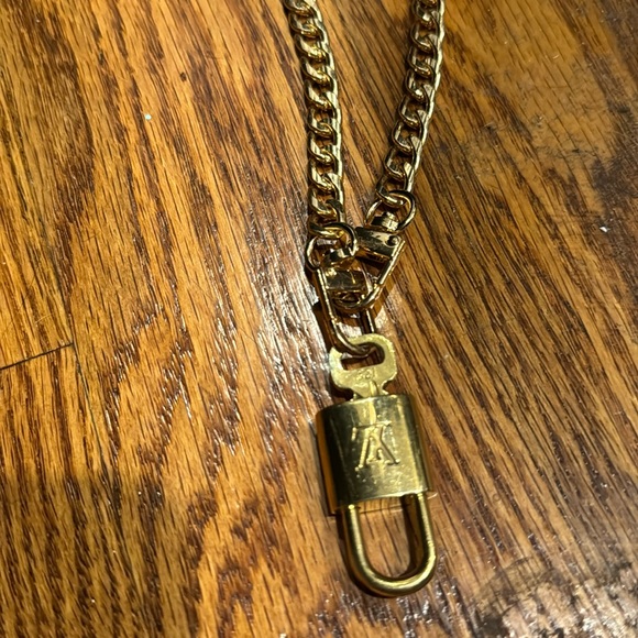 Louis Vuitton Accessories - Original LV lock & Key #321 w/ Gold Plated Chain